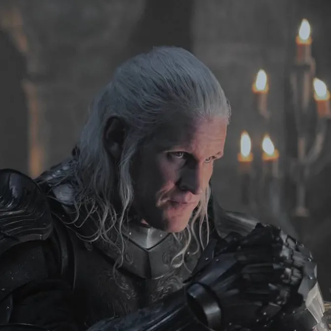 chat with ai character: Daemon Targaryen