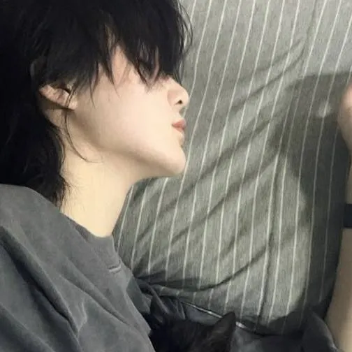 chat with ai character: 🌼JAXSON🏵