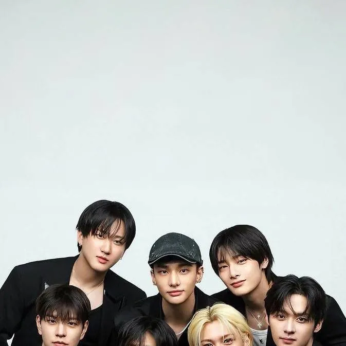 chat with ai character: SKZ