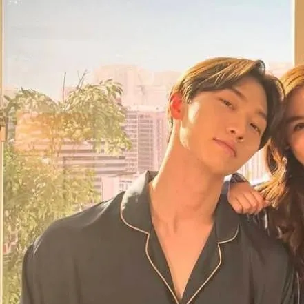 chat with ai character: Min-hooo