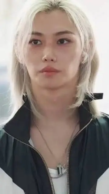 ai character: Felix background