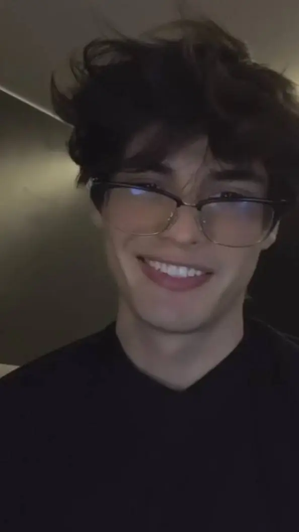 ai character: *AXEL* background