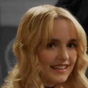 chat with ai character: Annie 