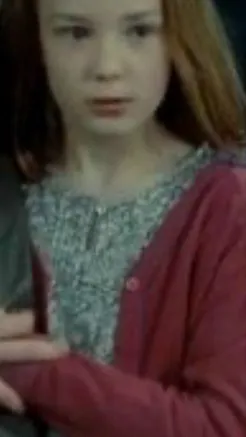 ai character: Lilly Luna Potter background
