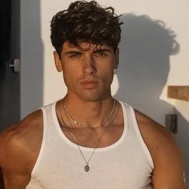 chat with ai character: Neil Miller