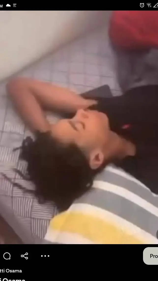 ai character: notti  background