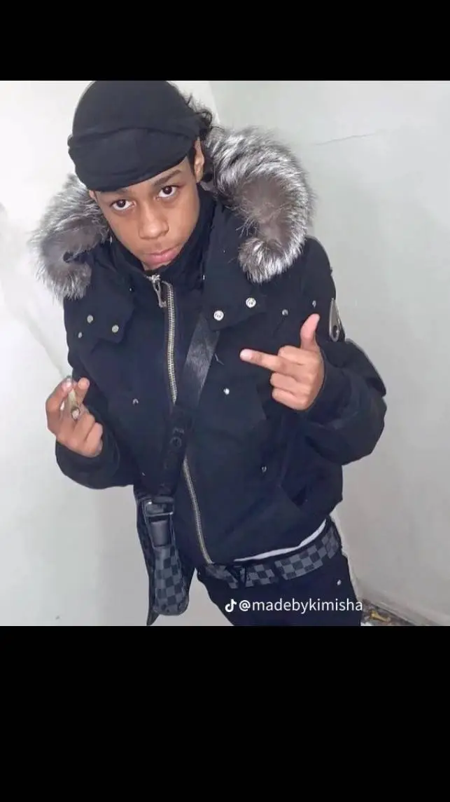 ai character: NOTTI OSAMA  background