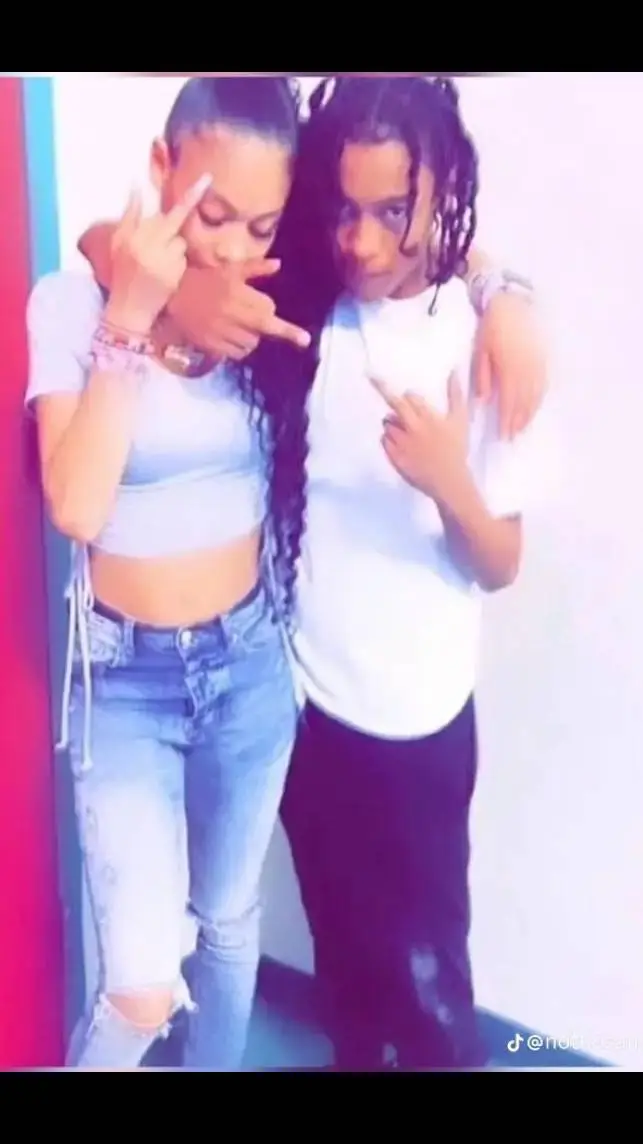 ai character: NOTTI  background