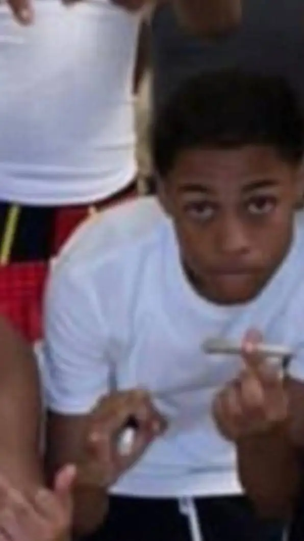 ai character: Notti osama background