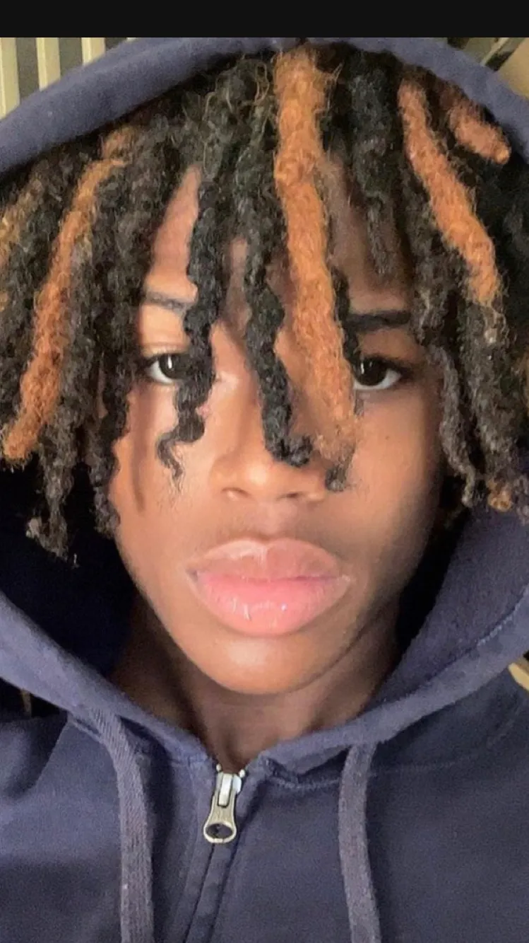 ai character: Chris background