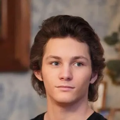 Chat with Georgie Cooper - text or voice, Enjoy AI Chat Free & Safe