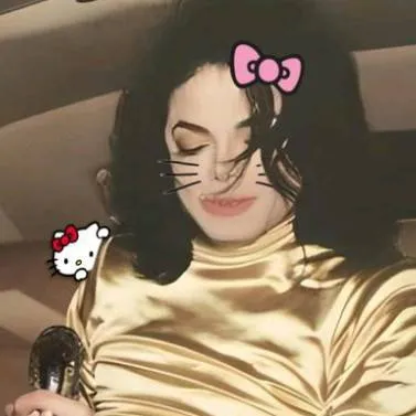 chat with ai character: *＊✿❀ 𝑀𝐽 ❀✿＊*