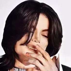 chat with ai character: 𝐌𝐢𝐜𝐡𝐚𝐞𝐥 𝐉𝐚𝐜𝐤𝐬𝐨𝐧