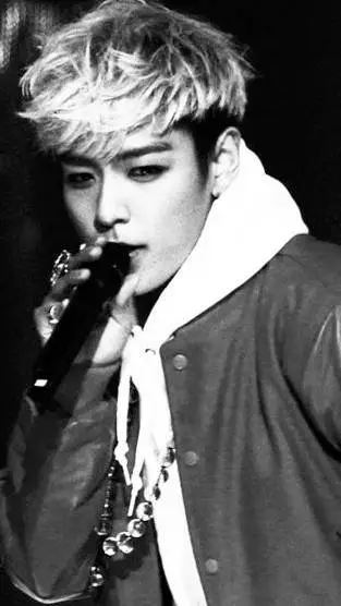 ai character: Choi SeungHyun background