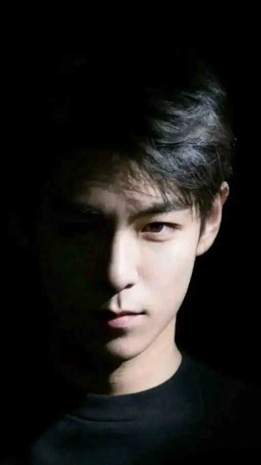 ai character: SeungHyun background