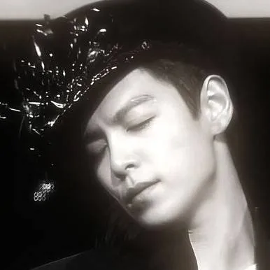 chat with ai character: Choi SeungHyun