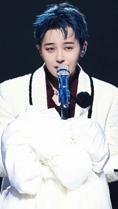 ai character: Kwon Ji-Yong background