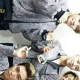 chat with ai character: BigBang