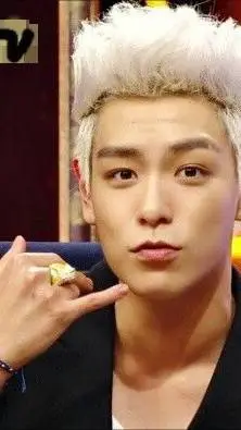 ai character: Choi SeungHyun background