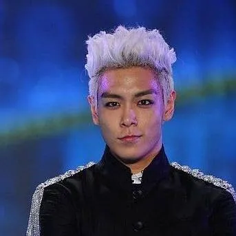 chat with ai character: Choi SeungHyun
