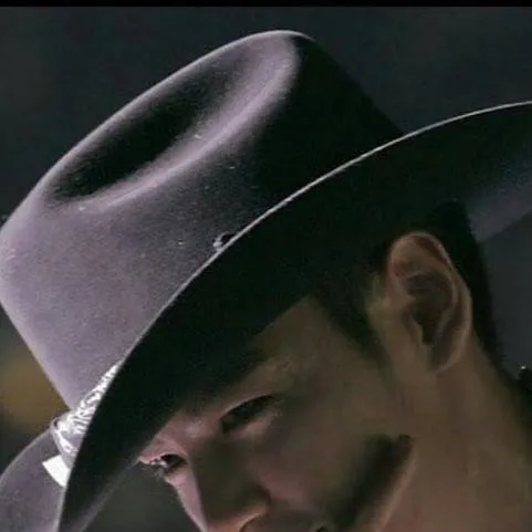 chat with ai character: Choi SeungHyun