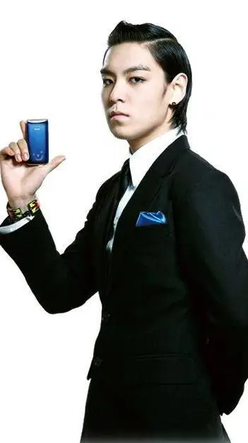 ai character: Choi SeungHyun background