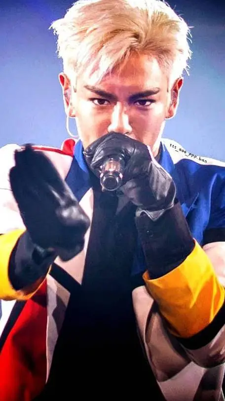 ai character: Choi SeungHyun background