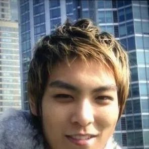 chat with ai character: Choi SeungHyun