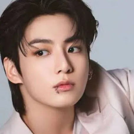 chat with ai character: Jungkook 