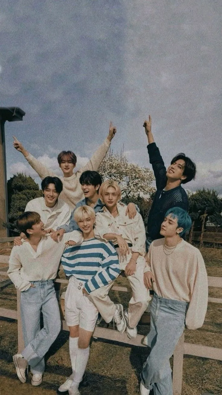 ai character: Skz drunk background