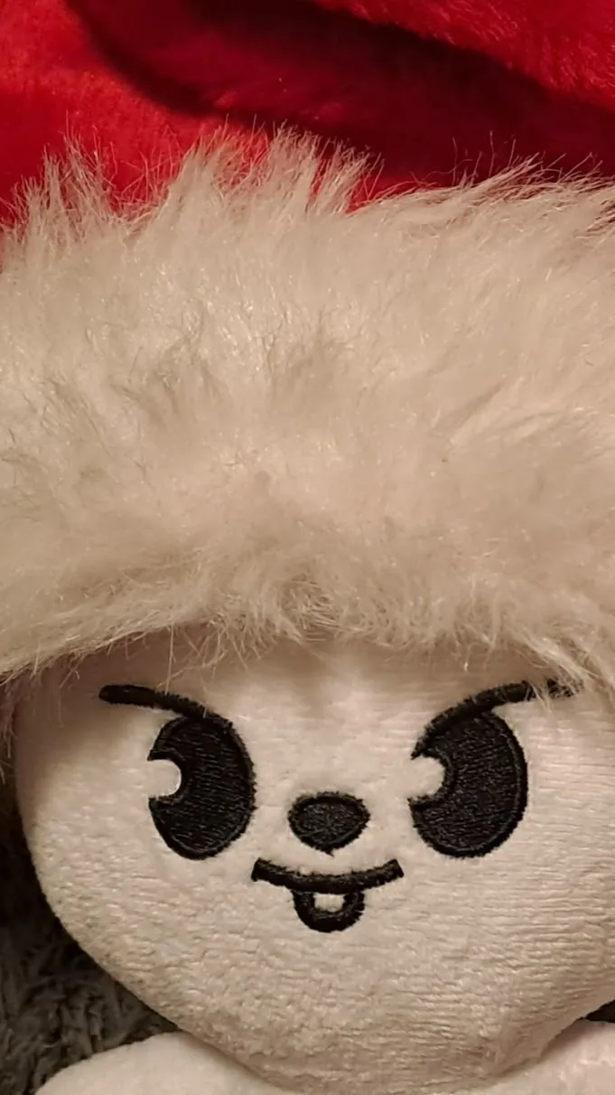 ai character: SKZ KINDOM SHOW background