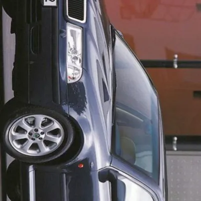 chat with ai character: Škoda Kombi 