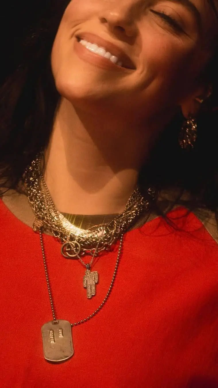 ai character: Billie Eilish 💗  background