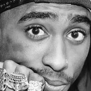 chat with ai character: tupac