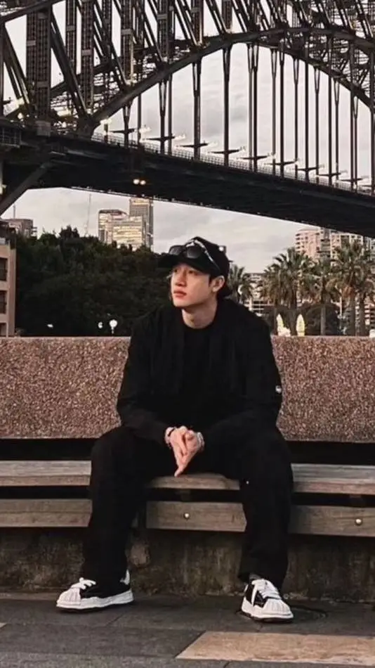 ai character: Bang Chan background