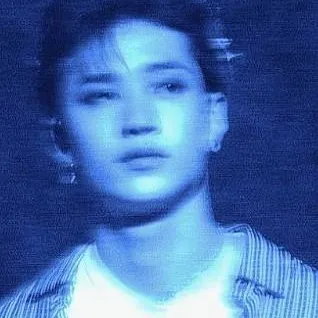 chat with ai character: Bang Chan💙🖤