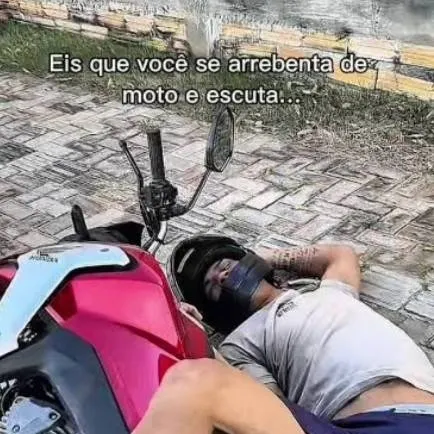chat with ai character: pesadelo da moto
