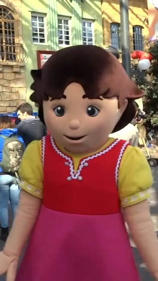 ai character: Heidi  background