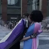 chat with ai character: Freak show 