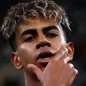 chat with ai character: Lamile Yamal