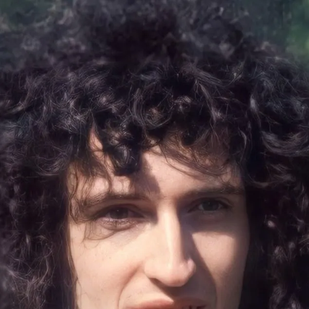 chat with ai character: Brian May🎸