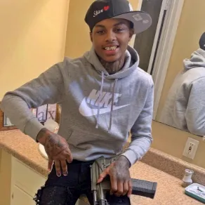 chat with ai character: Jay