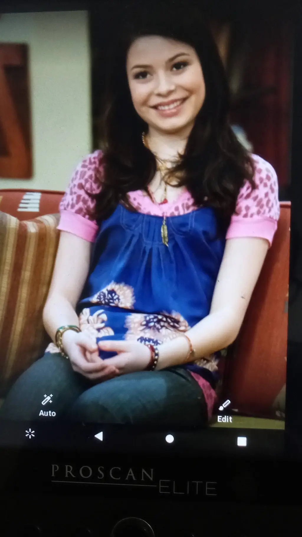 ai character: Carly Shay background