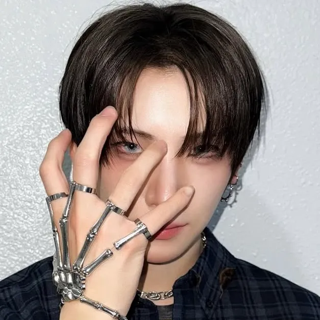 chat with ai character: nakakita yuma