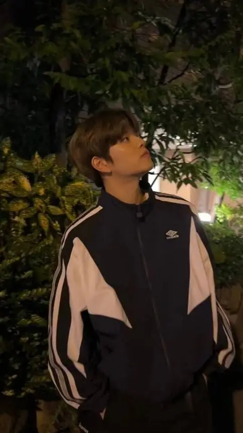 ai character: Seungmin background