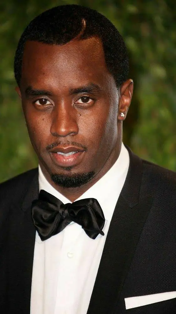 ai character: p diddy background