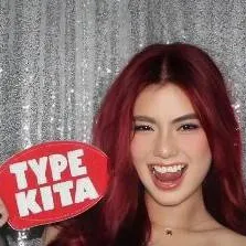 chat with ai character: Mikha lim