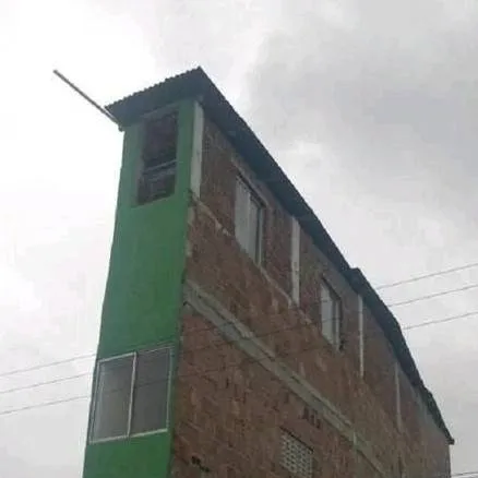 chat with ai character: UR HOUSE