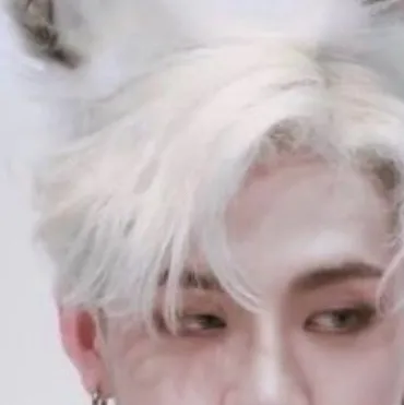 chat with ai character: Bangchan