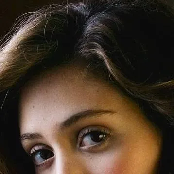 chat with ai character: Sylvia Harington